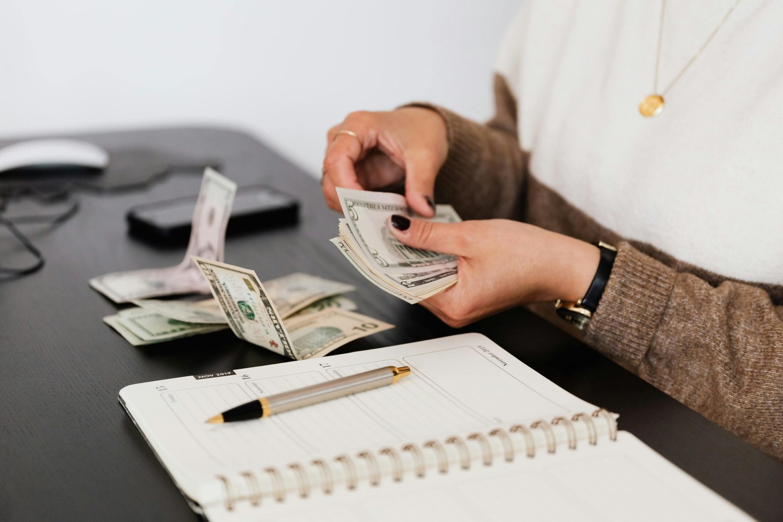 Step-by-Step Guide to Effective Budgeting | ବଜେଟ୍ ନିର୍ମାଣର ପଦକ୍ଷେପ ପାଇଁ ପ୍ରାକଟିକାଲ ଗାଇଡ୍ |